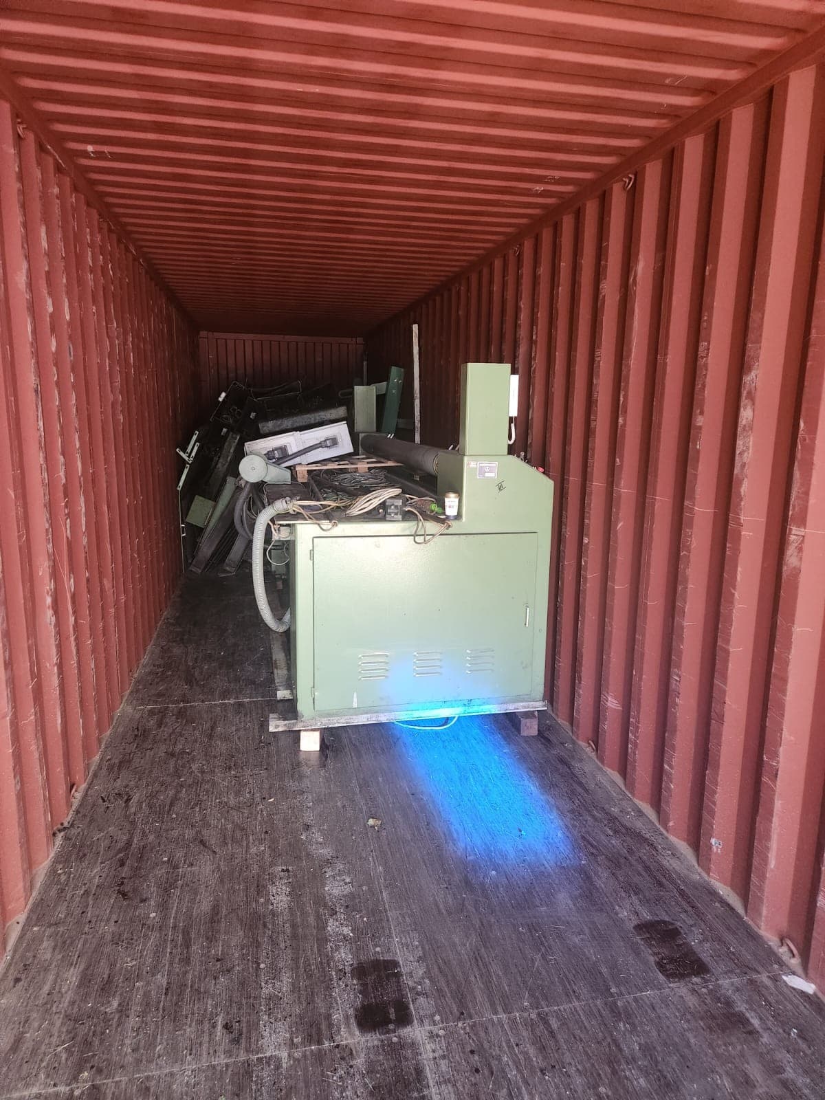 Loading and relocation of a Bruckner dryer from the Czech Republic to Morocco