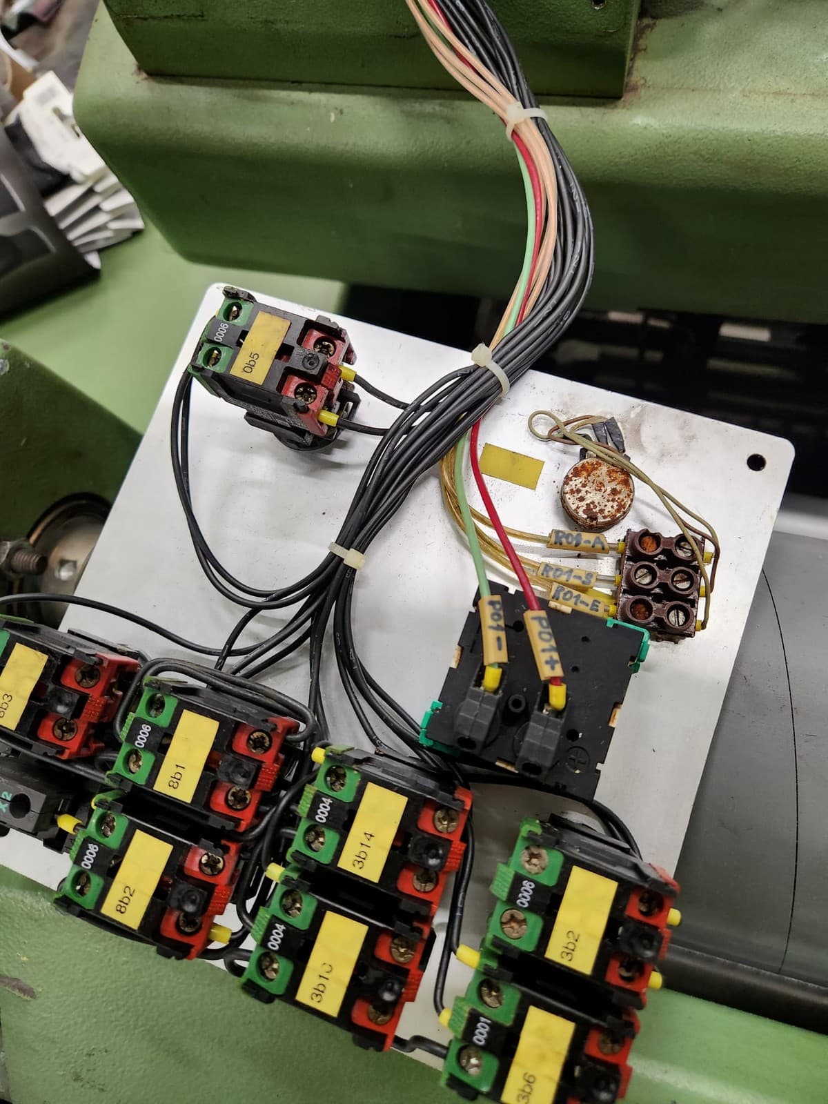 Loading and relocation of a Bruckner dryer from the Czech Republic to Morocco