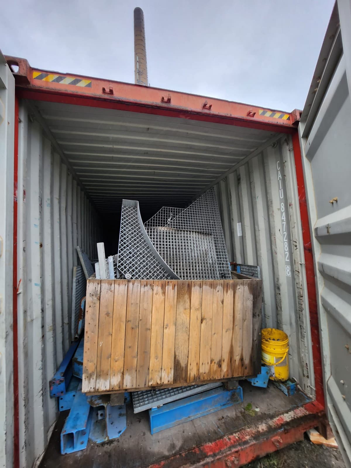 Boiler loading and shipment to Greece