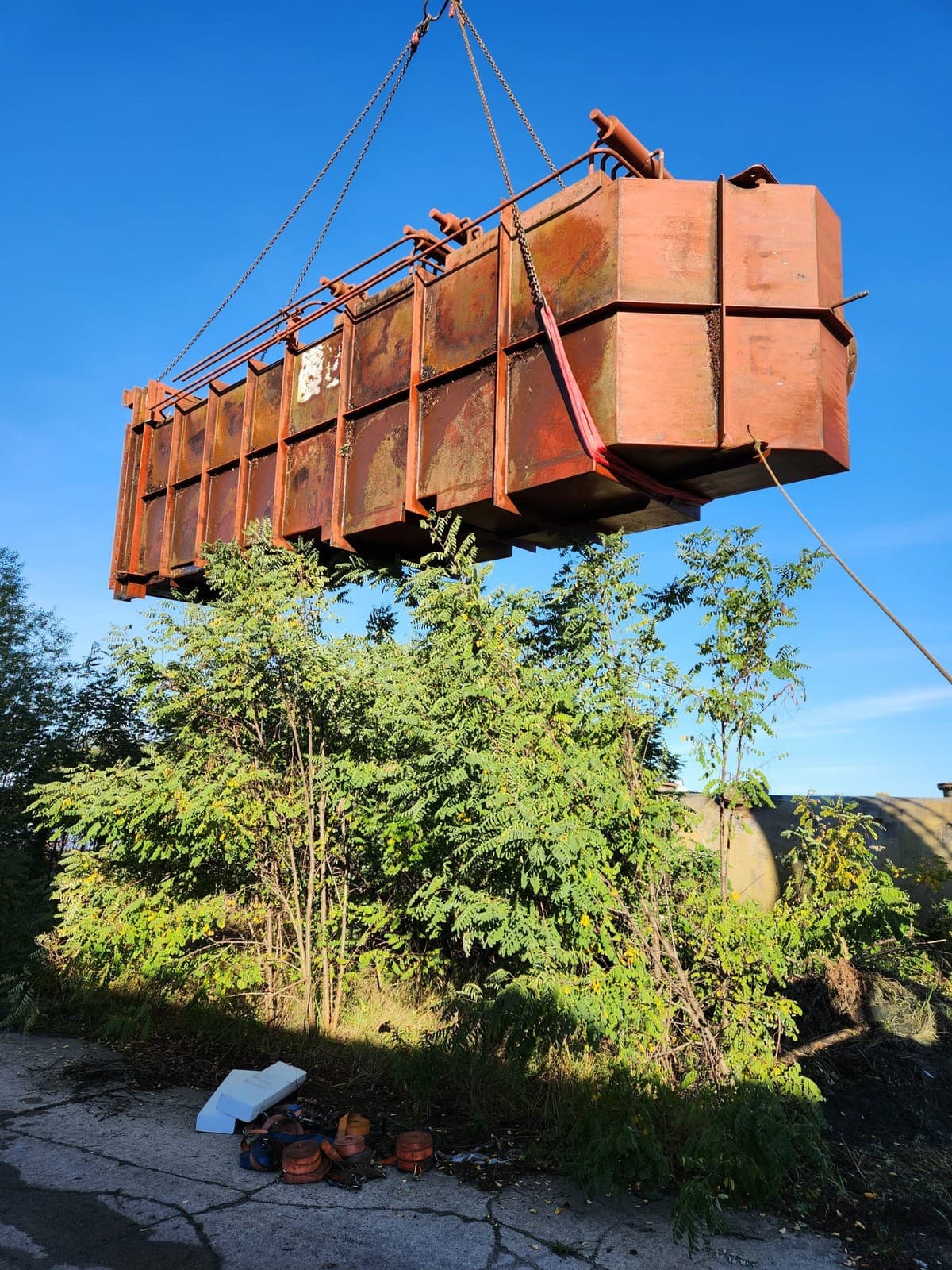 Boiler loading and shipment to Greece